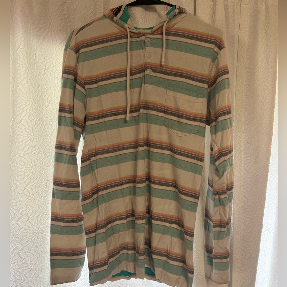 Vissla Lightweight Hoodie size Medium